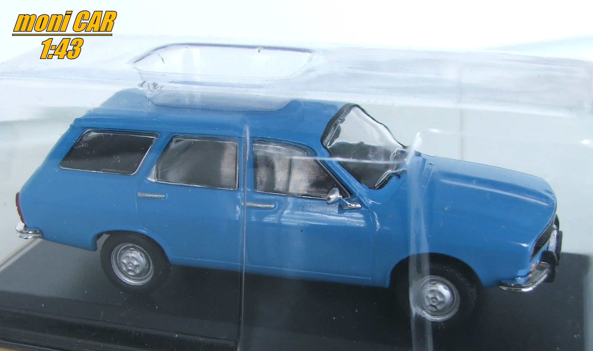 DACIA 1300 Break blue (1:43) DaAGOSTINI