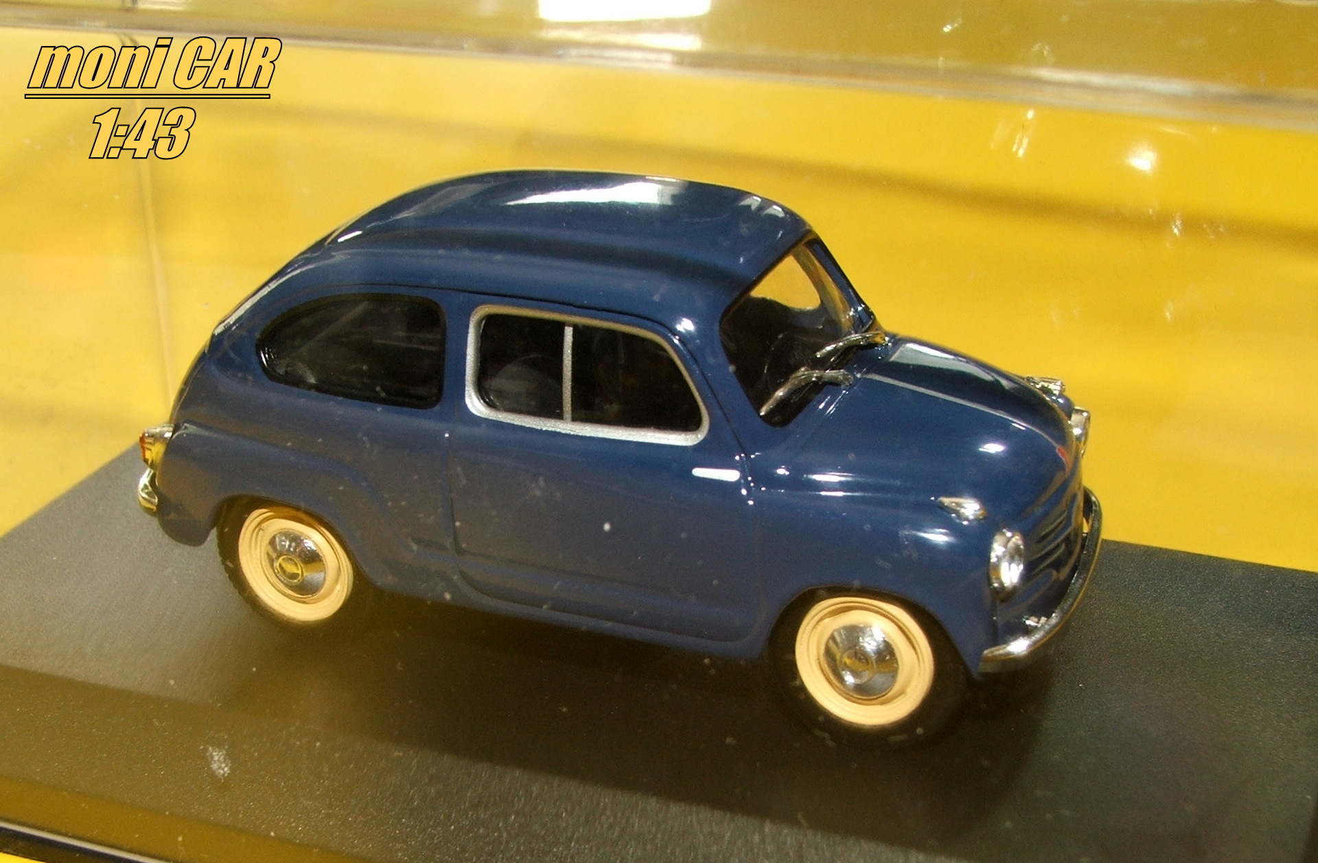 FIAT 600 1957 (1:43) Altaya/IXO