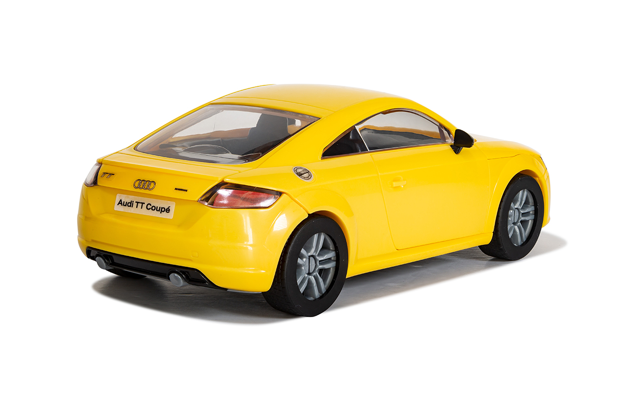 AUDI TT Coupe QUICBUILD - AIRFIX