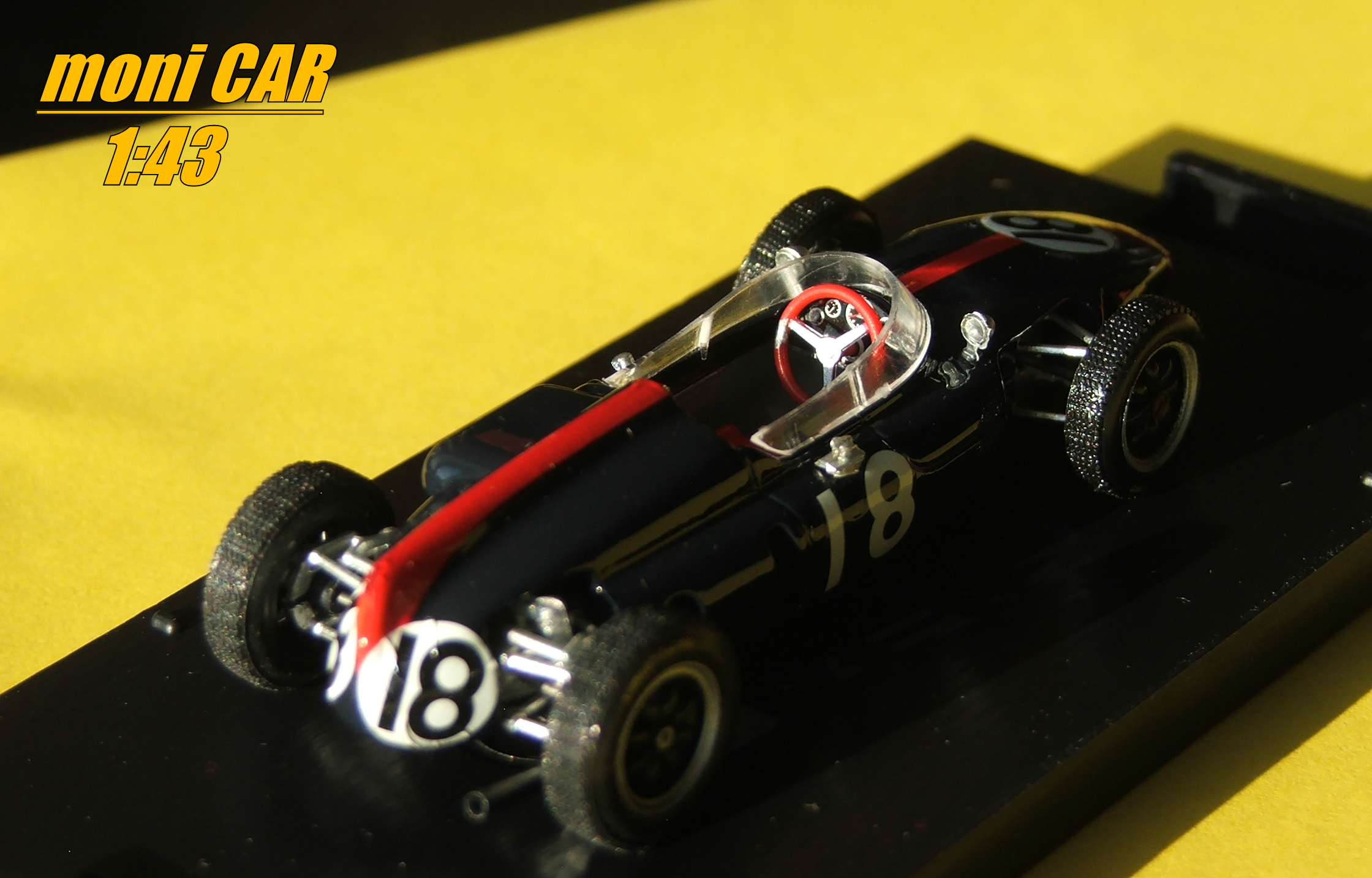 COOPER T53 No.18 - John Surtees - GP Germania 1961 (1:43) BRUMM