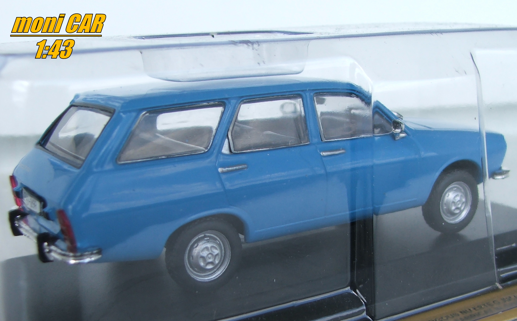 DACIA 1300 Break blue (1:43) DaAGOSTINI