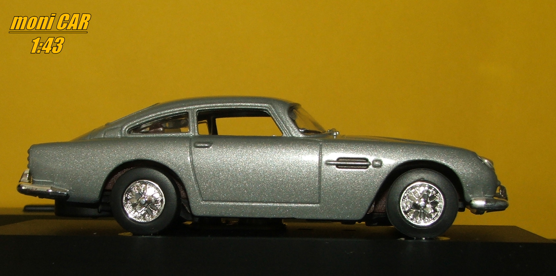 ASTON MARTIN DB 4 (1:43) Altaya/IXO