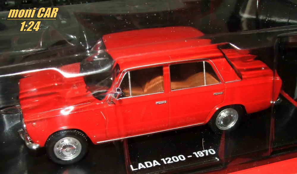 LADA 1200 - 1970 (1:24) HACHETTE