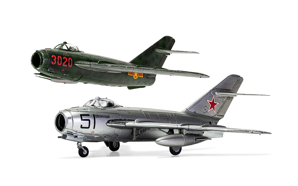 MiG-17F "Fresco" (SHENYANG J-5) (Mikoyan-Gurevich) (1:72) AIRFIX