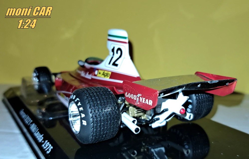 FERRARI 312T No.12 - Niki Lauda - 1975 (1:24) CENTAURIA