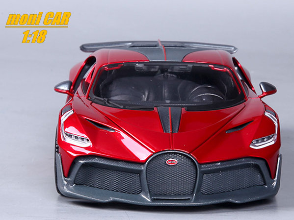 BUGATTI Divo (1:18) BBURAGO